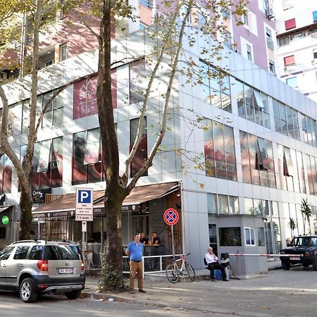 Haris Apartment Tirana No.3 エクステリア 写真